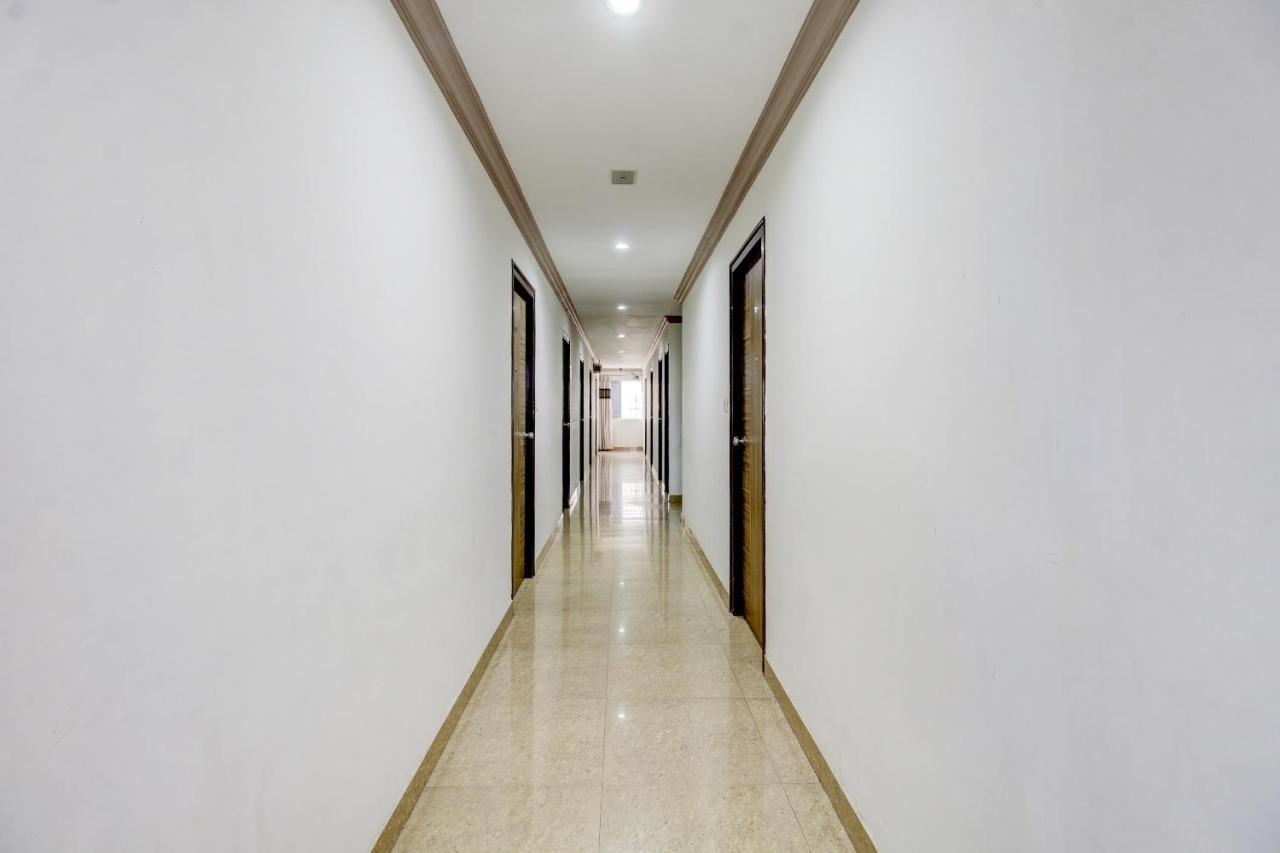 La Sara Regent Hotell Bangalore Exteriör bild