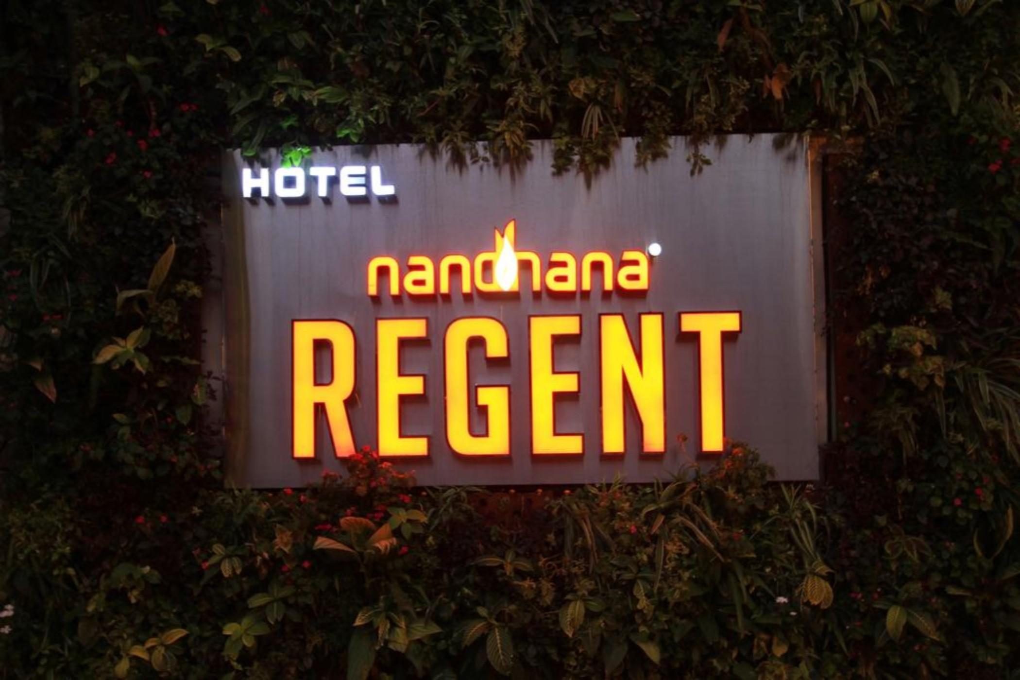 La Sara Regent Hotell Bangalore Exteriör bild