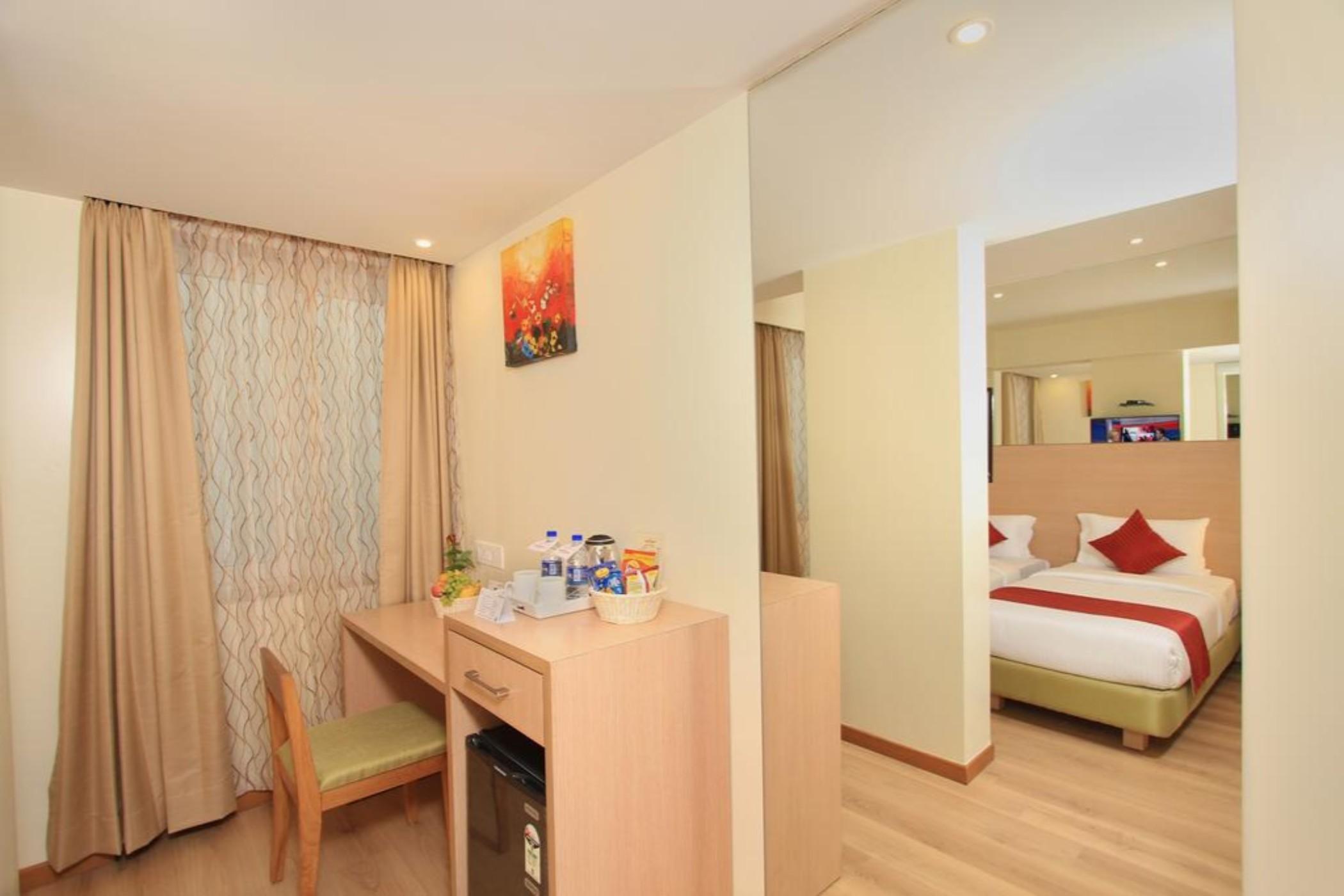 La Sara Regent Hotell Bangalore Exteriör bild