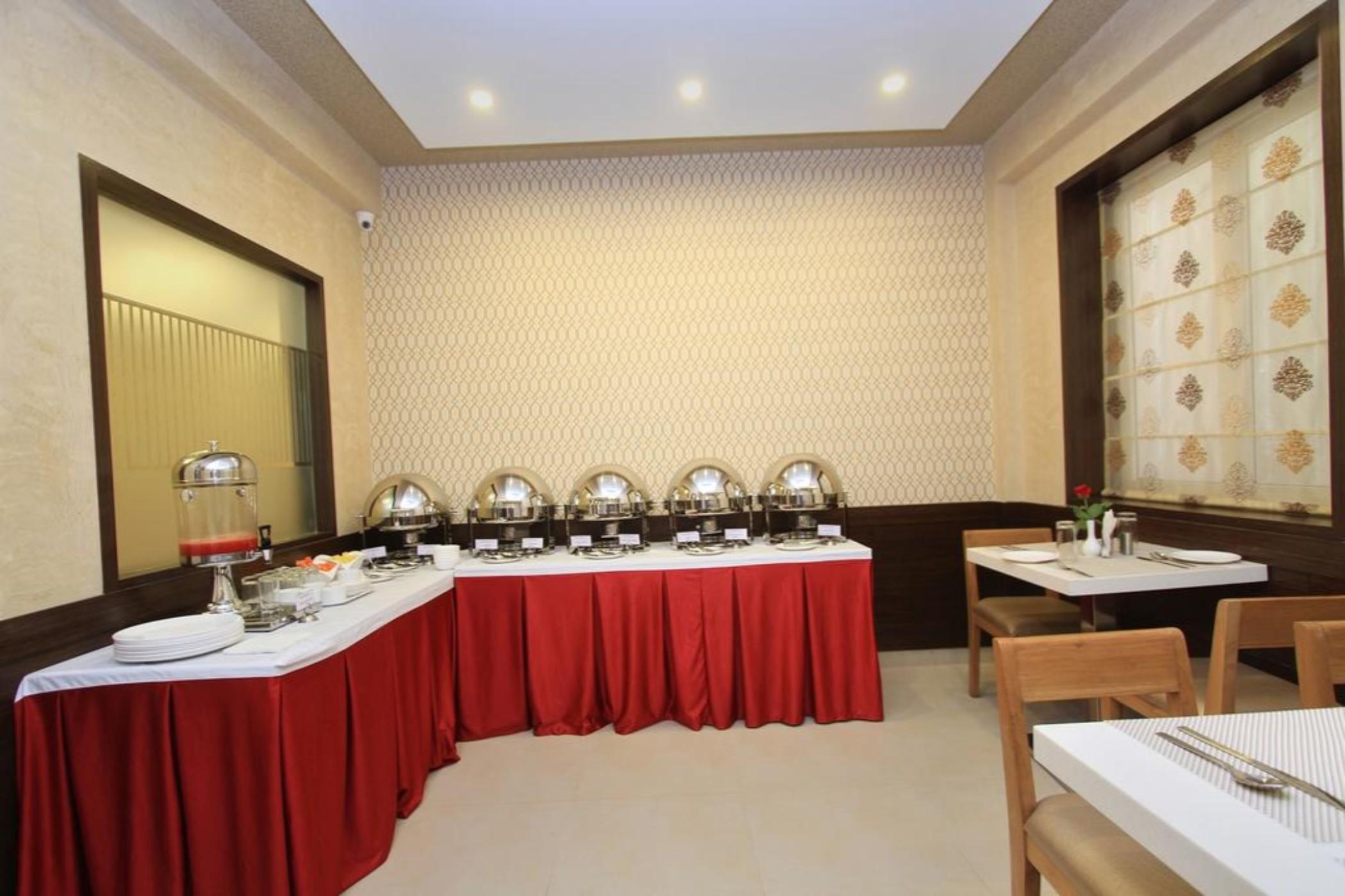 La Sara Regent Hotell Bangalore Exteriör bild
